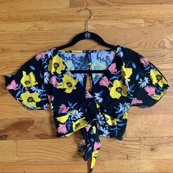 Divided open back top - Picture 2 of 4